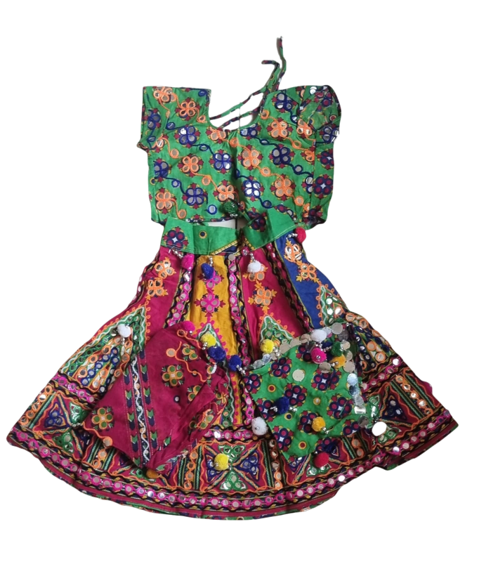 Navrati Ghagra Choli - Size 20 – Praagneek