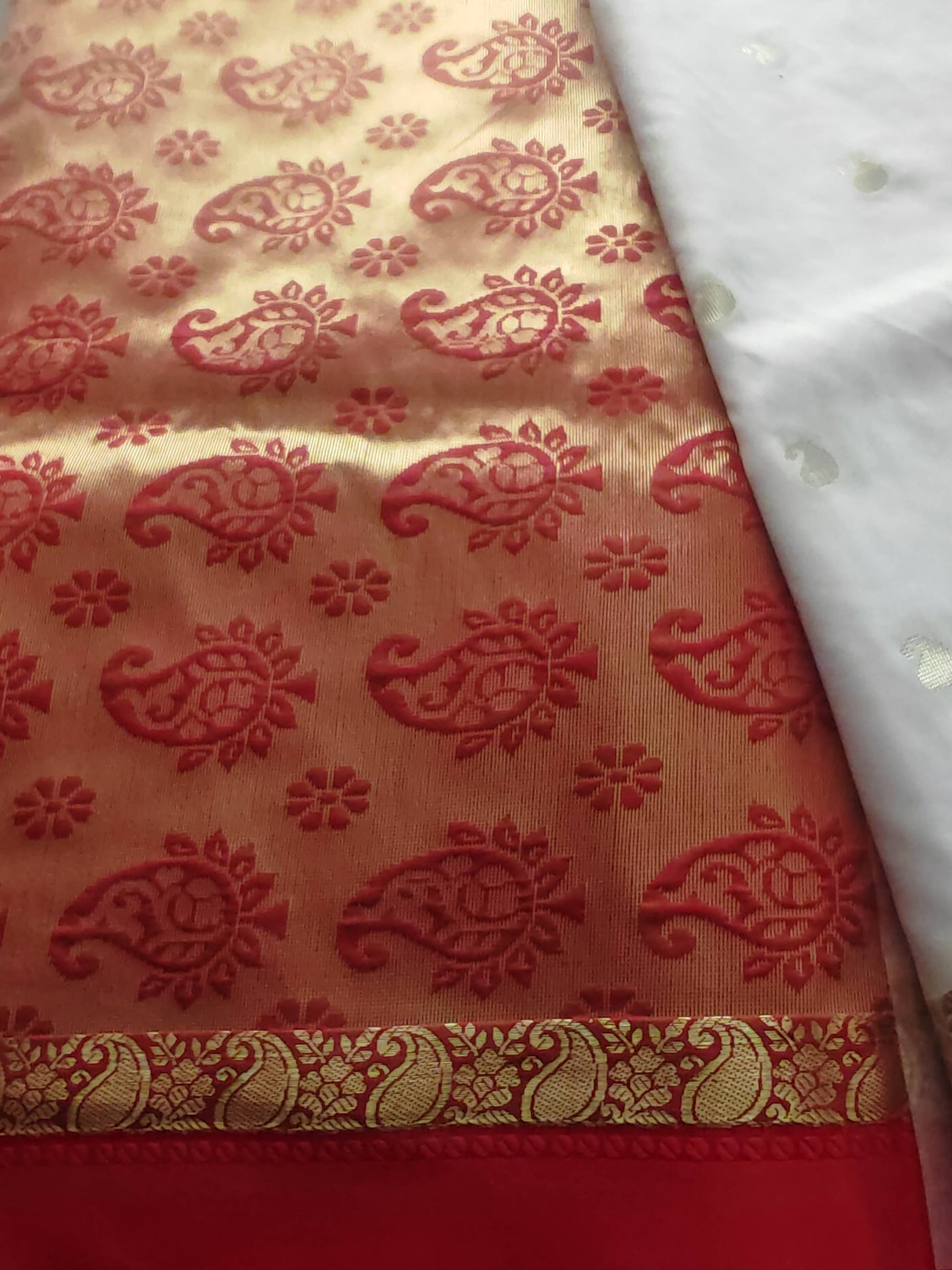 Bengali Lal Paar | Lal Paat | Garad Woven Tussur Silk | Art Silk Saree | Praagneek