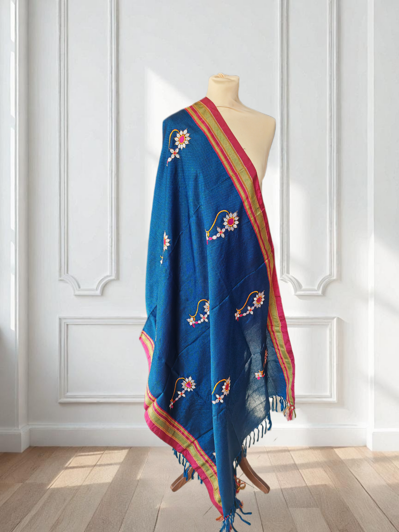 Resham Khun Dupatta with Nath Embroidery work