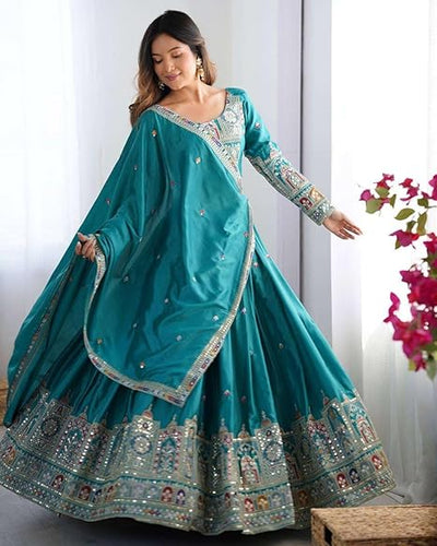 Lahenga Choli - Crep Silk (Semi-stitched)
