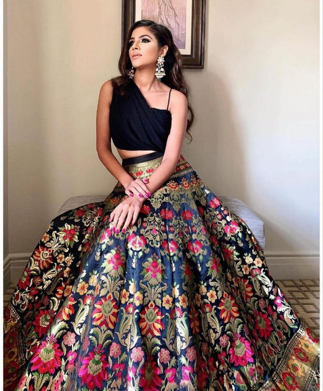 Lahenga Choli (Semi Stitched)