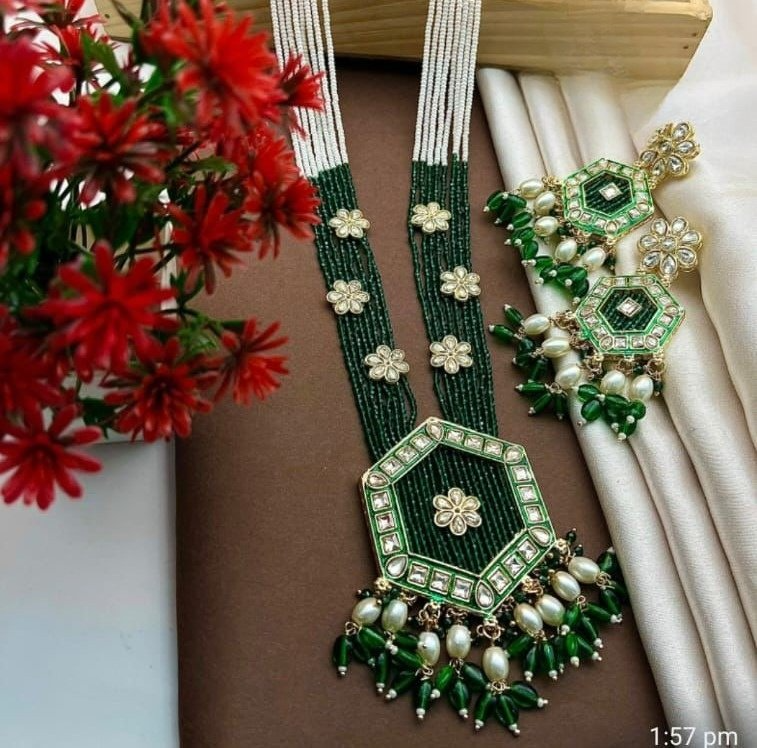 AD Kundan long necklace