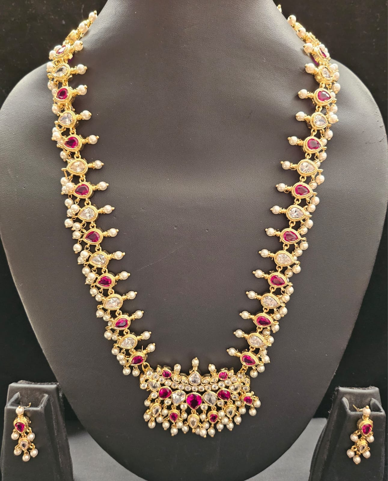 Tanmani Necklace Set - Long  [MUNOV32]