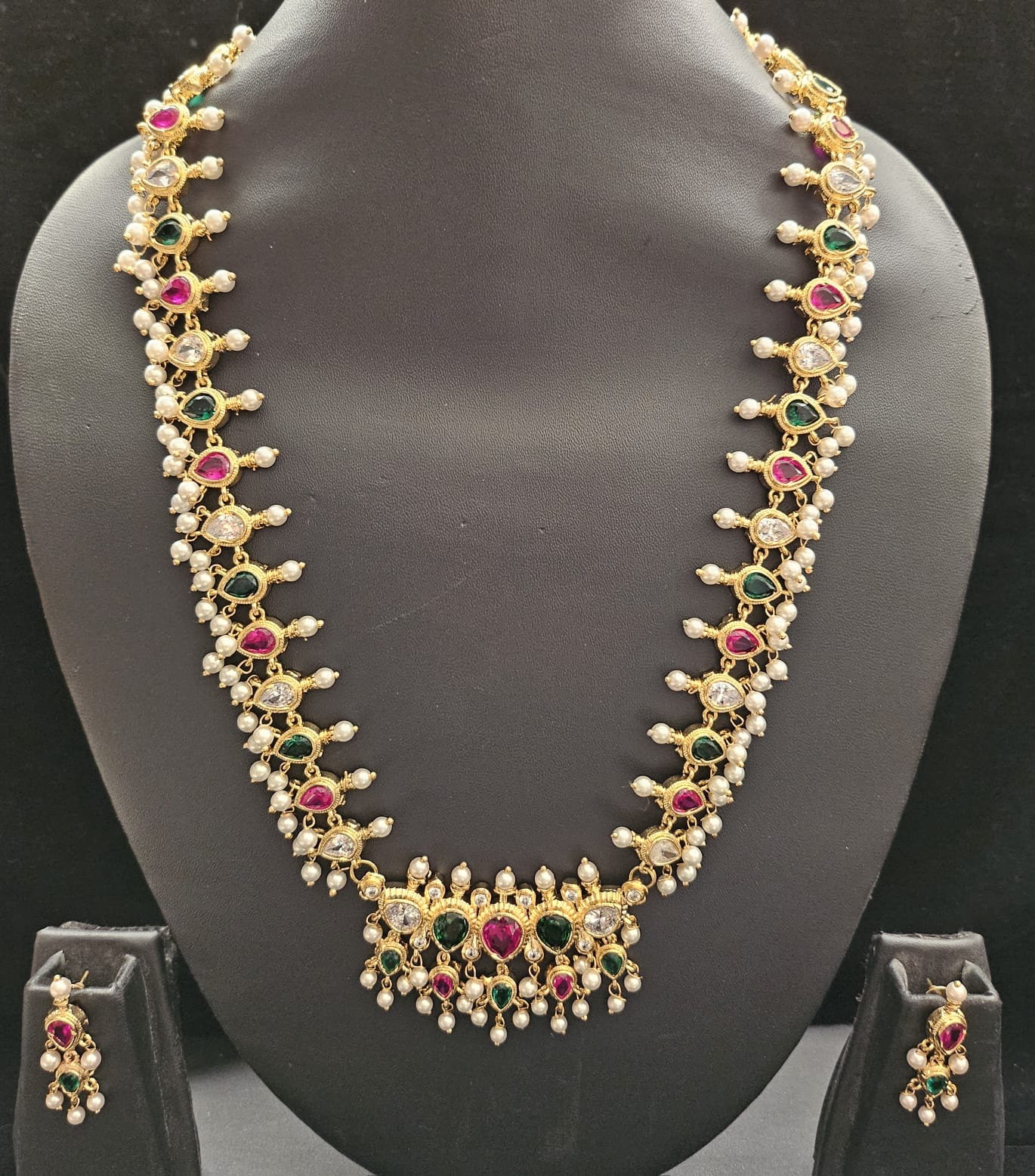 Tanmani Necklace Set - Long  [MUNOV34]
