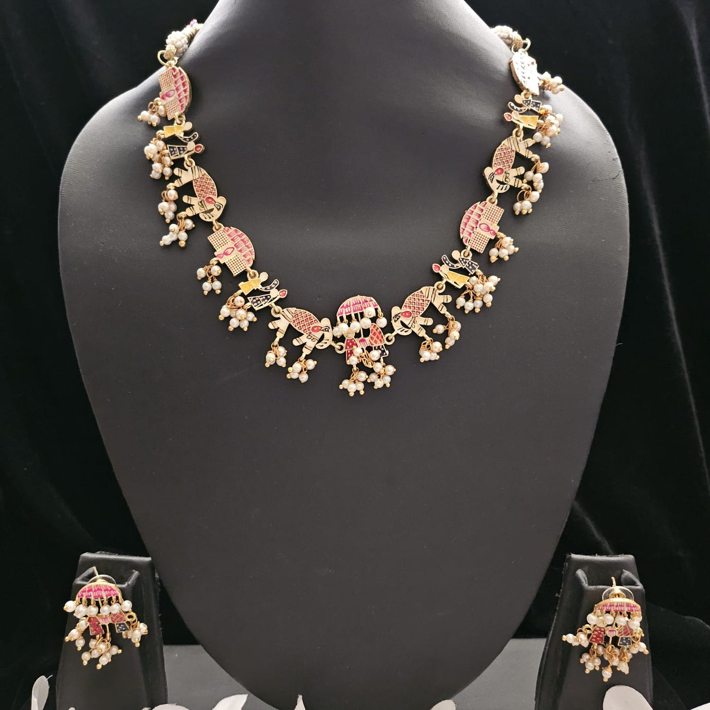 Baarat Necklace and Earring Set