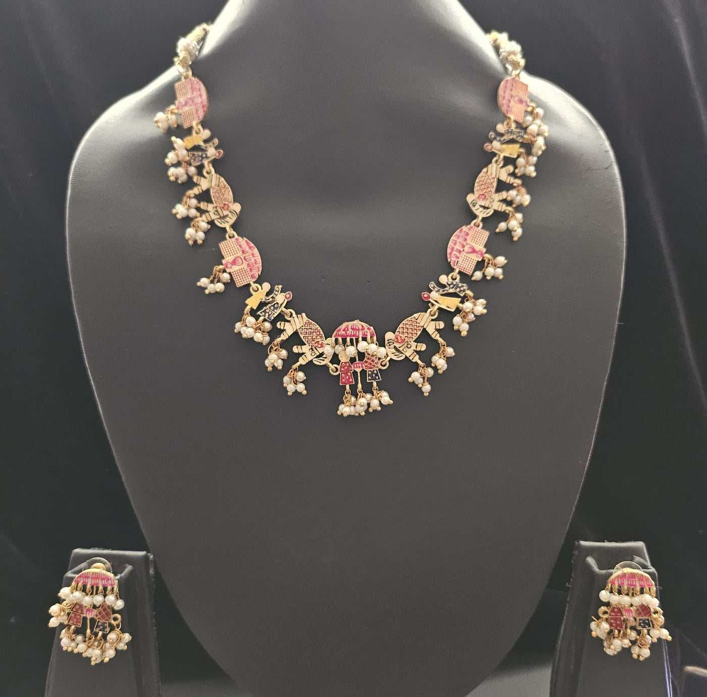 Baarat Necklace and Earring Set