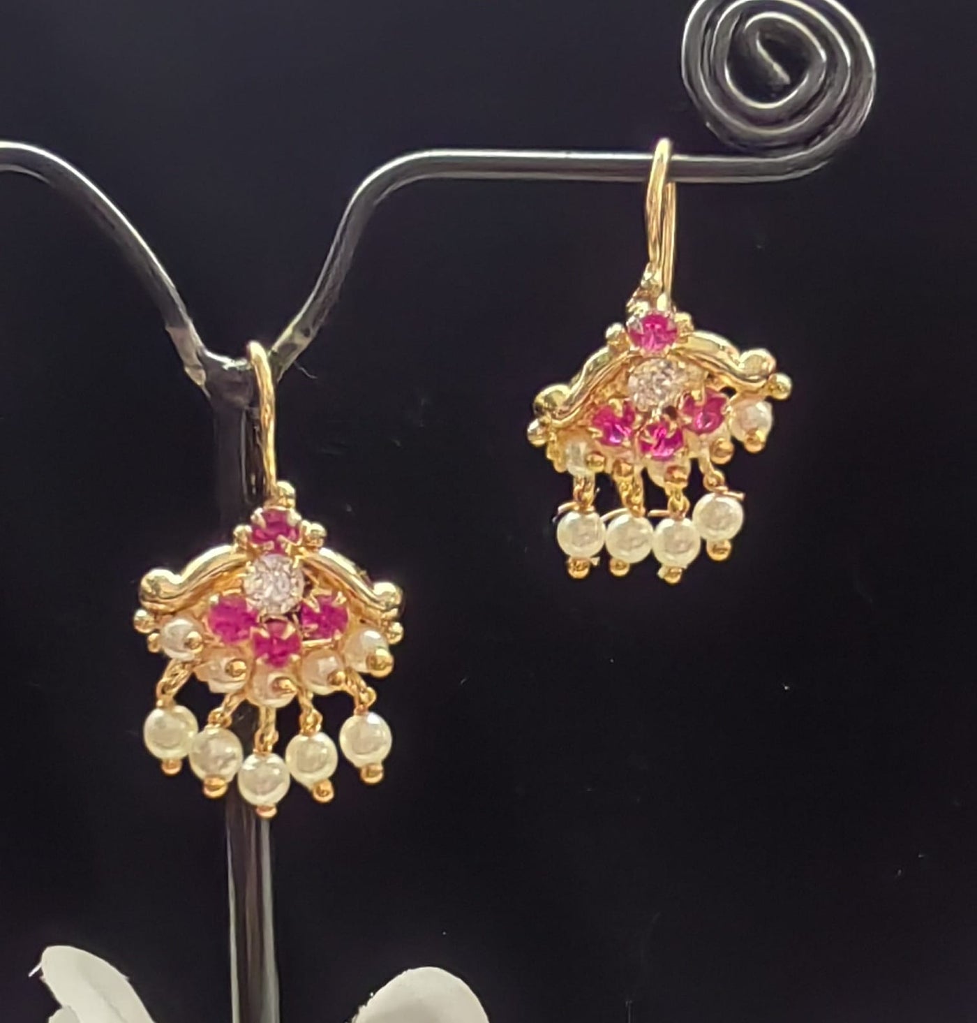 Traditional moti thushi  tops earrings