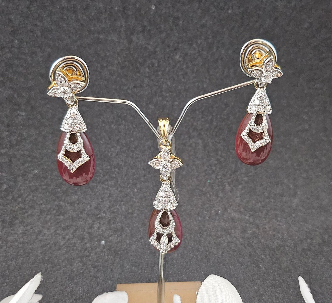 American Diamond Pendant Set