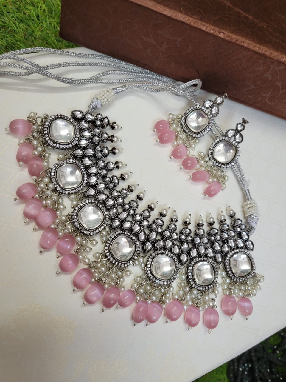 AD kundan short necklace